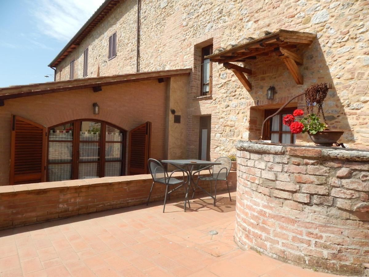 Fullino Nero Rta - Residenza Turistico Alberghiera Siena Kültér fotó