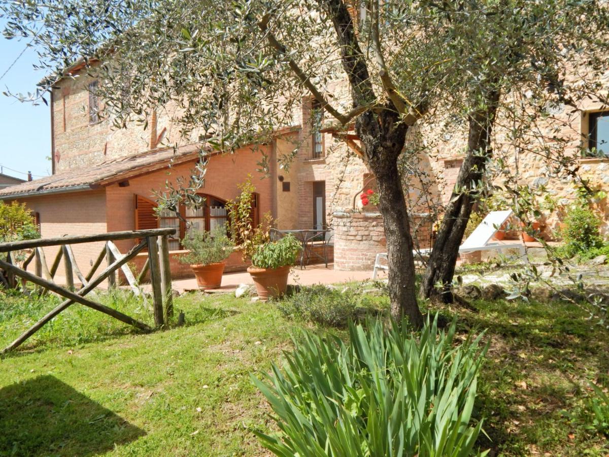 Fullino Nero Rta - Residenza Turistico Alberghiera Siena Kültér fotó