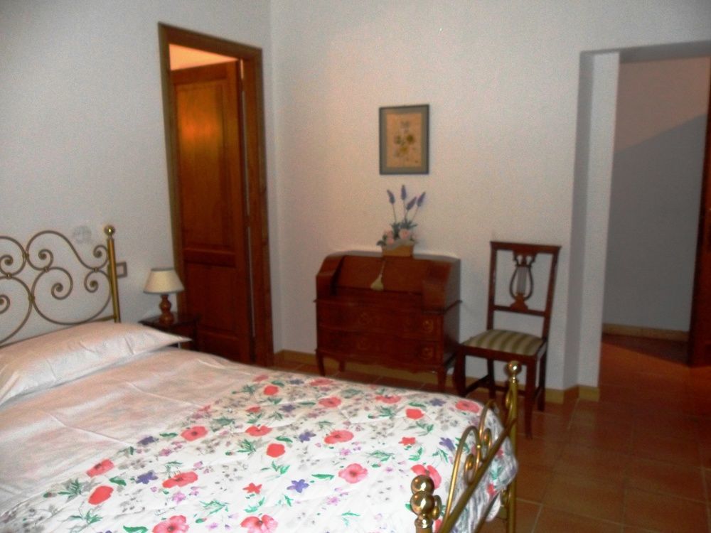 Fullino Nero Rta - Residenza Turistico Alberghiera Siena Kültér fotó
