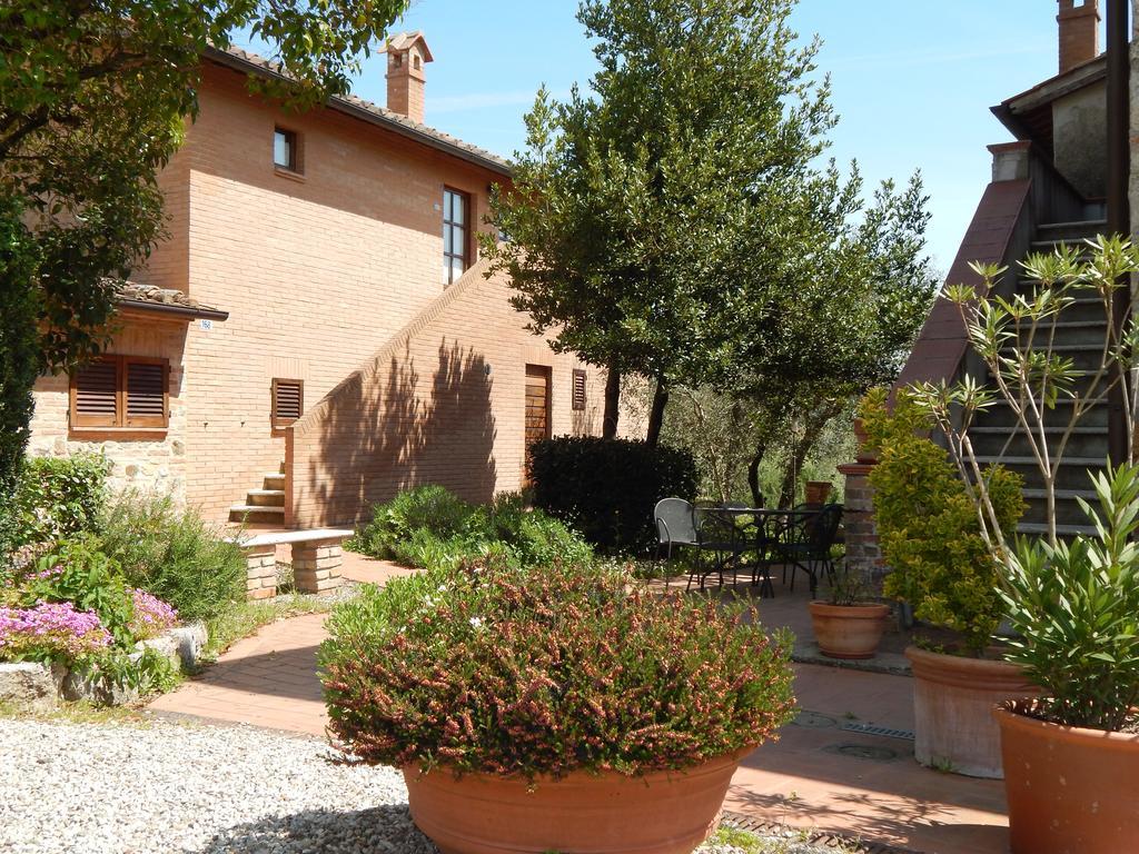 Fullino Nero Rta - Residenza Turistico Alberghiera Siena Kültér fotó