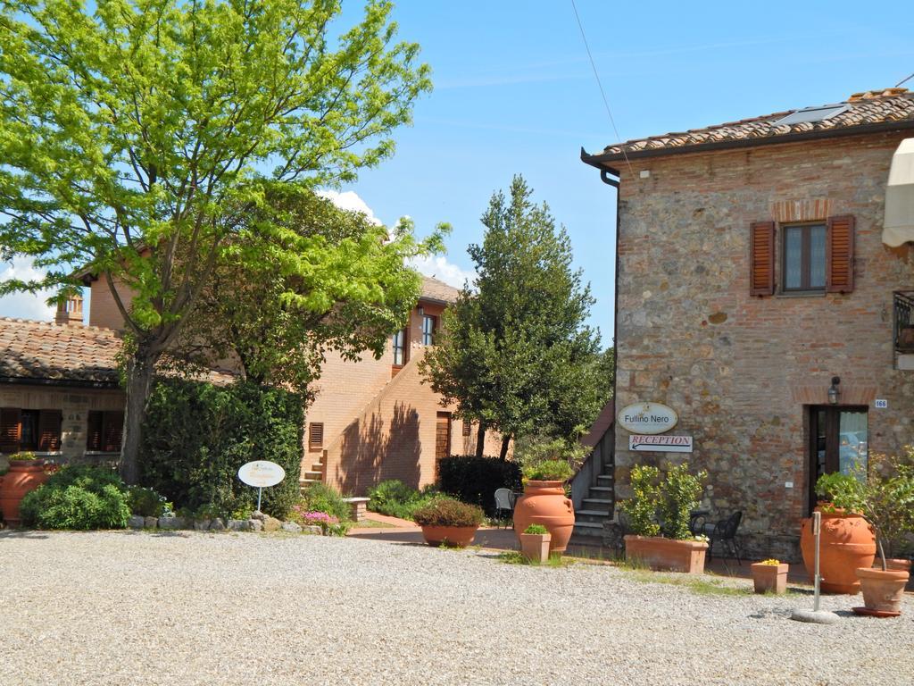 Fullino Nero Rta - Residenza Turistico Alberghiera Siena Kültér fotó