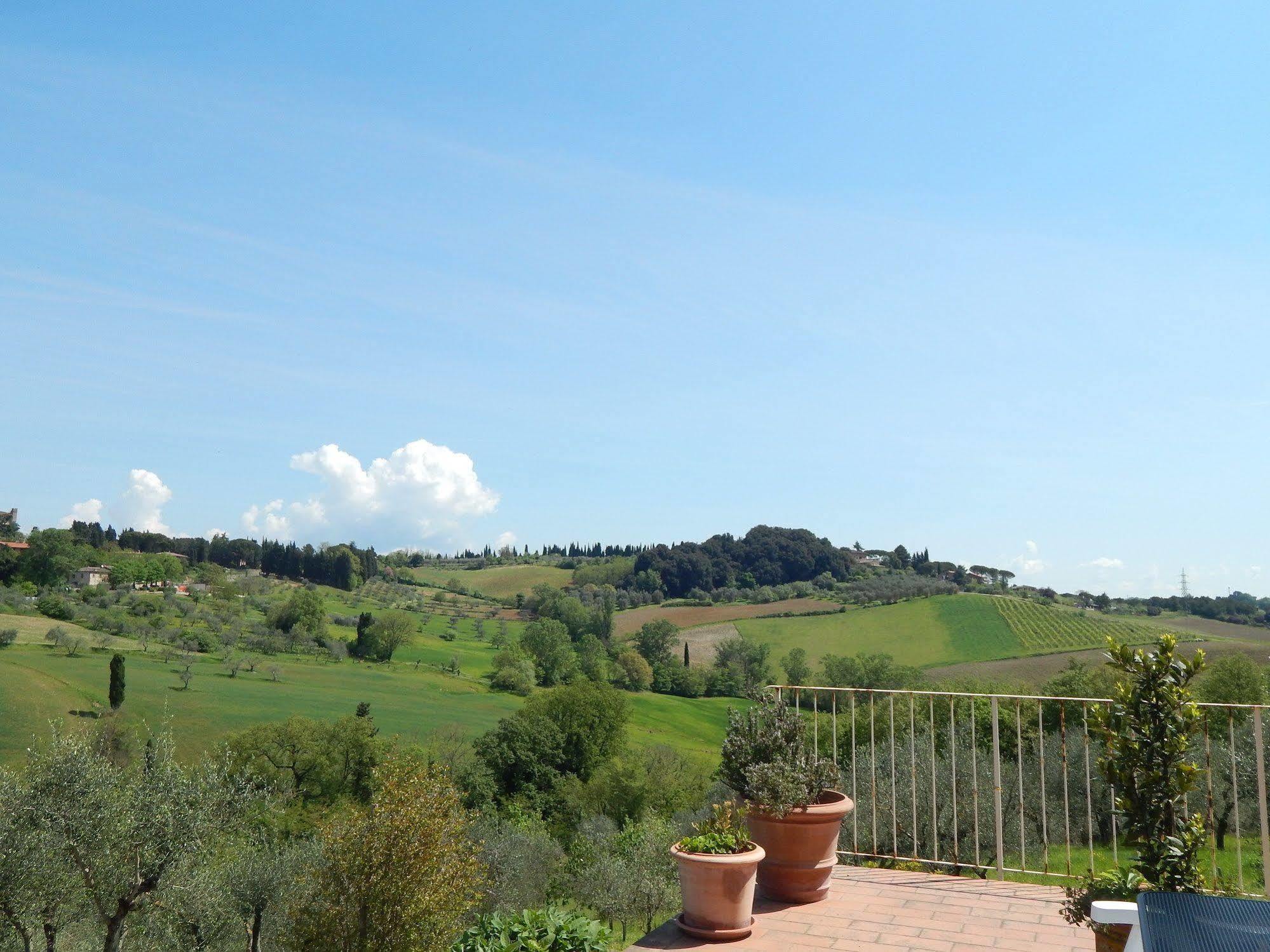Fullino Nero Rta - Residenza Turistico Alberghiera Siena Kültér fotó