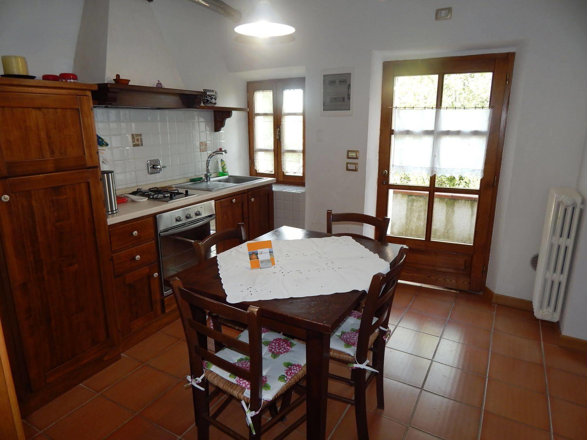 Fullino Nero Rta - Residenza Turistico Alberghiera Siena Kültér fotó
