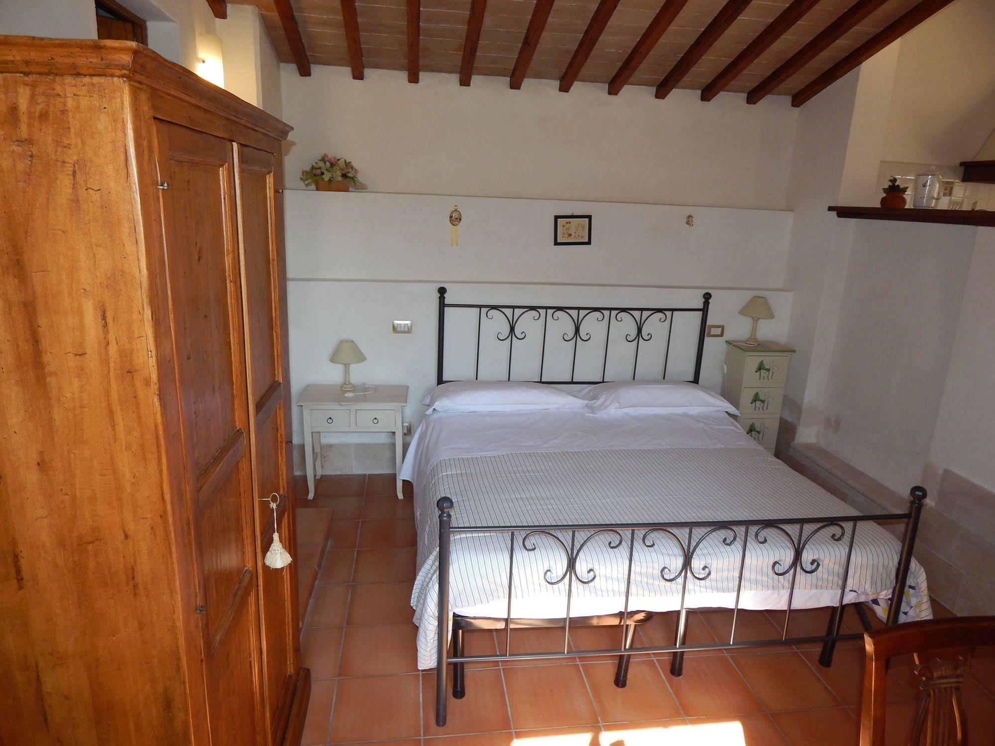 Fullino Nero Rta - Residenza Turistico Alberghiera Siena Kültér fotó