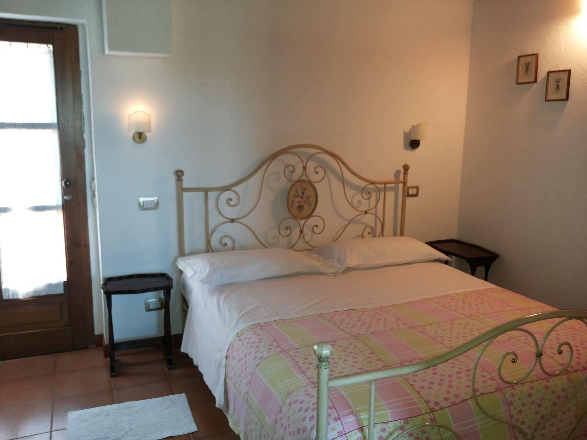 Fullino Nero Rta - Residenza Turistico Alberghiera Siena Kültér fotó