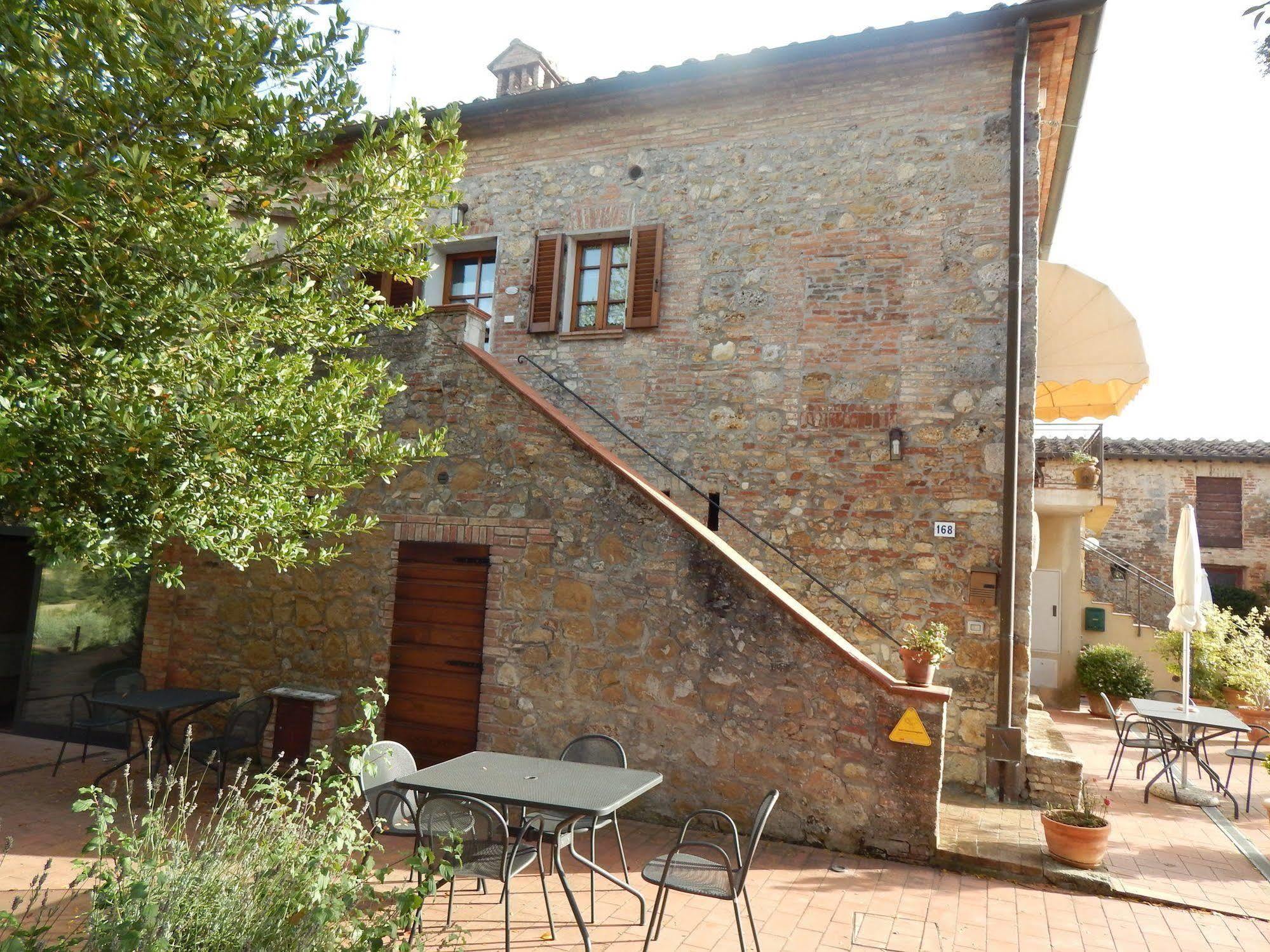 Fullino Nero Rta - Residenza Turistico Alberghiera Siena Kültér fotó