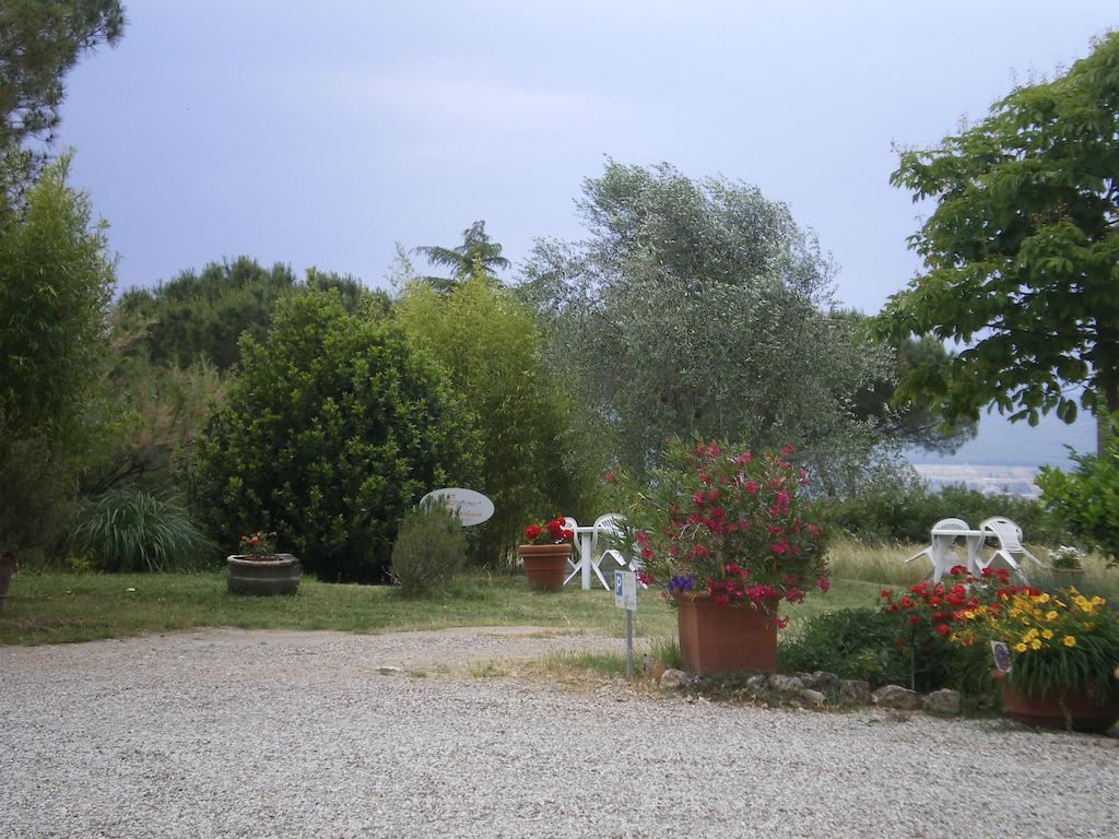 Fullino Nero Rta - Residenza Turistico Alberghiera Siena Kültér fotó