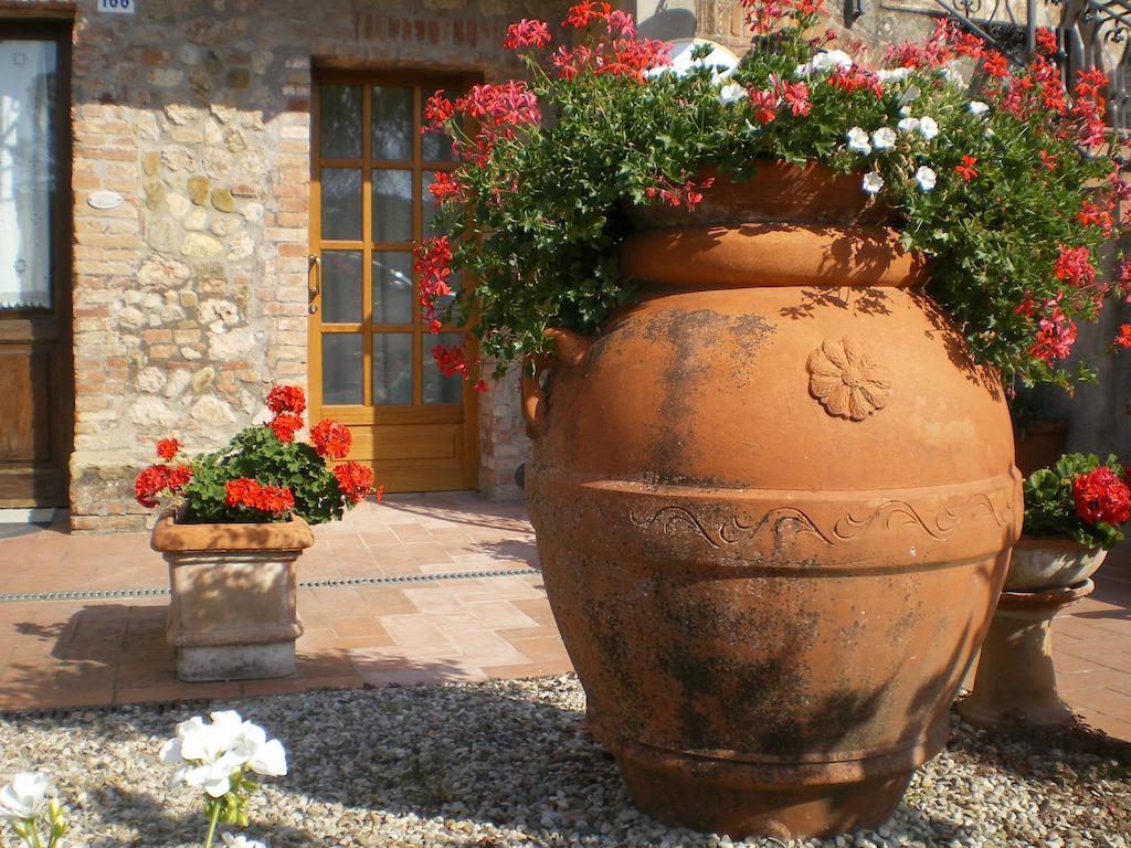 Fullino Nero Rta - Residenza Turistico Alberghiera Siena Kültér fotó