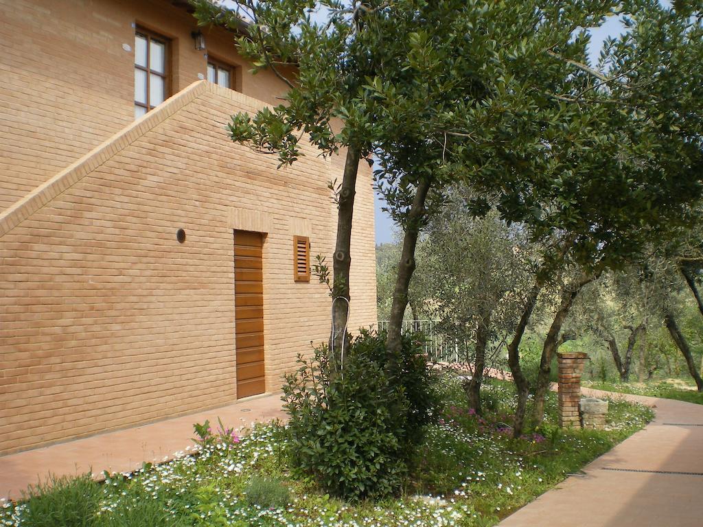 Fullino Nero Rta - Residenza Turistico Alberghiera Siena Kültér fotó
